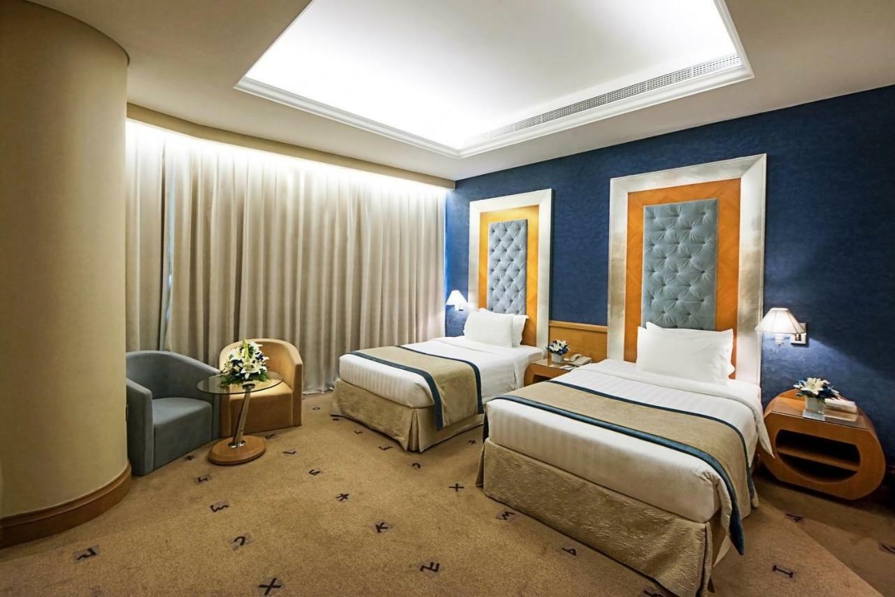 Social Hotel Formerly Byblos Dubai Eksteriør billede